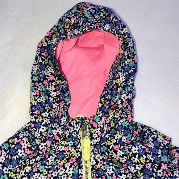 ☔️Carters Hooded Rain Jacket Adorable Floral Print Size 18 Mos - Picture 4 of 6